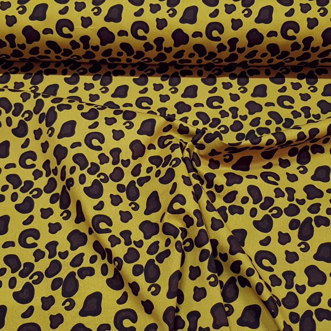 Cotton Animal Print fabric - Buy fabrics online - Textil Siles